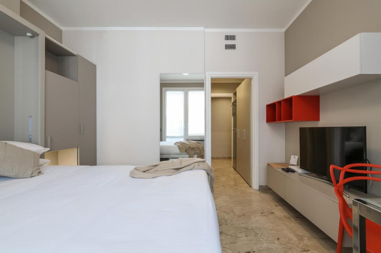 Contempora - Studio With Balcony - E31 — Photos 1